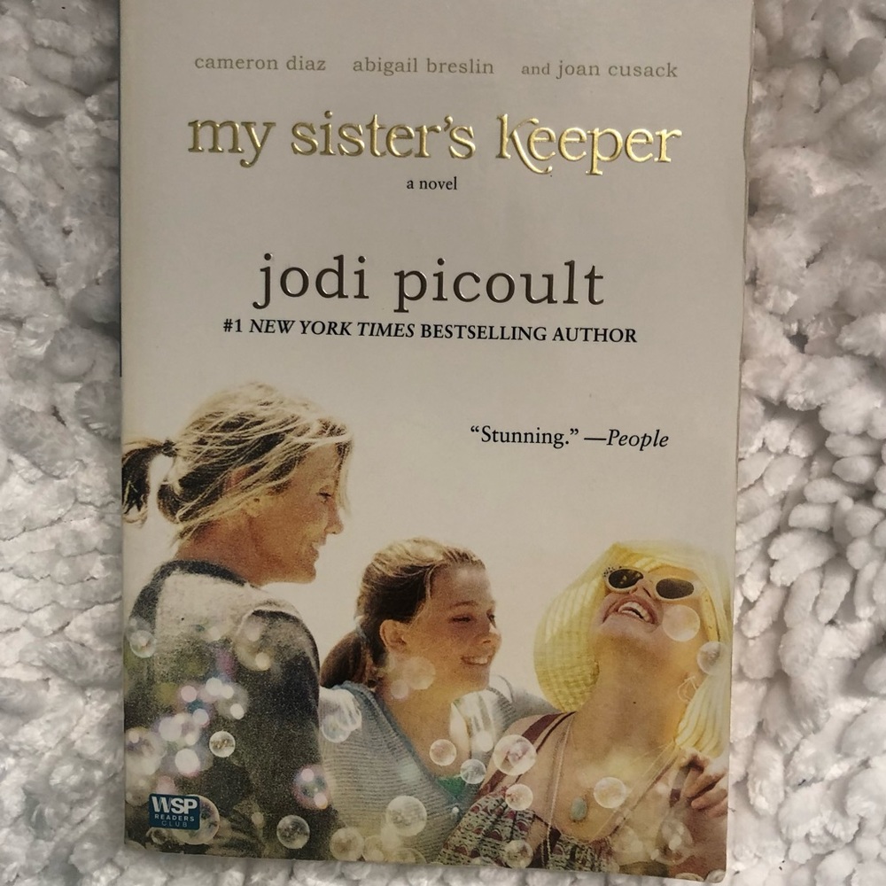 My Sister's Keeper by Jodi Picoult~ Paperback. 
Very good condition